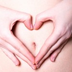 産後、お腹にできる黒ずみの原因と対策方法